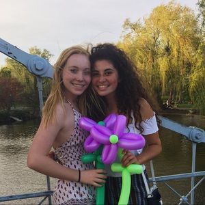 Meet your Posher, Izzy